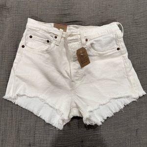 NWT Levi’s 501 denim cutoff shorts - size 27 - women’s - white
